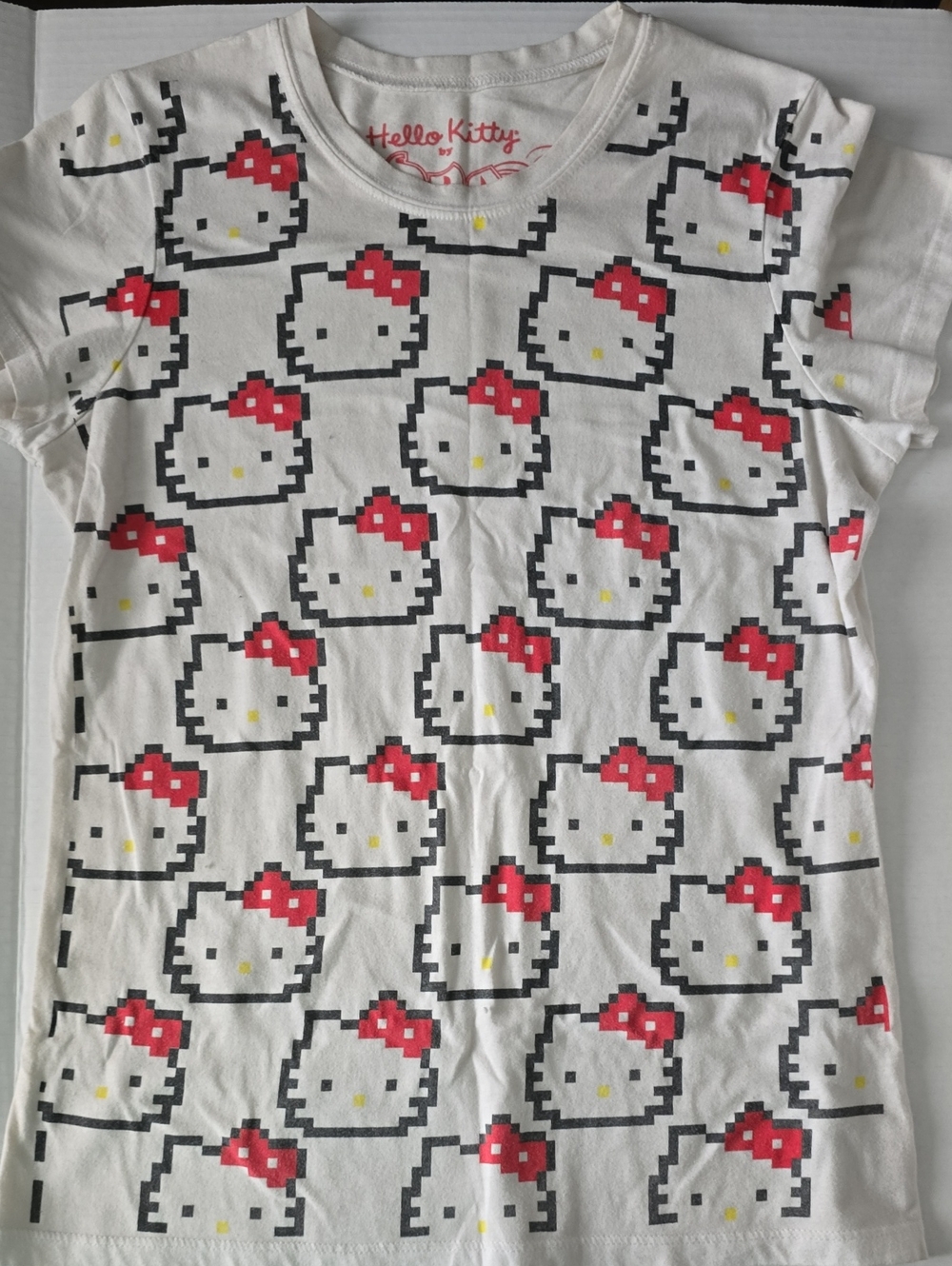 Vintage 2007 Hello Kitty by DOE 8-Bit Pixel Graphic Tee | White All Over Print